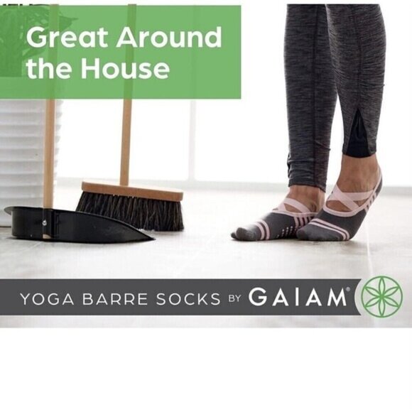 Gaiam Yoga Barre Socks - Non Slip Sticky Toe Grip Accessories One Size Gray New - Picture 12 of 16